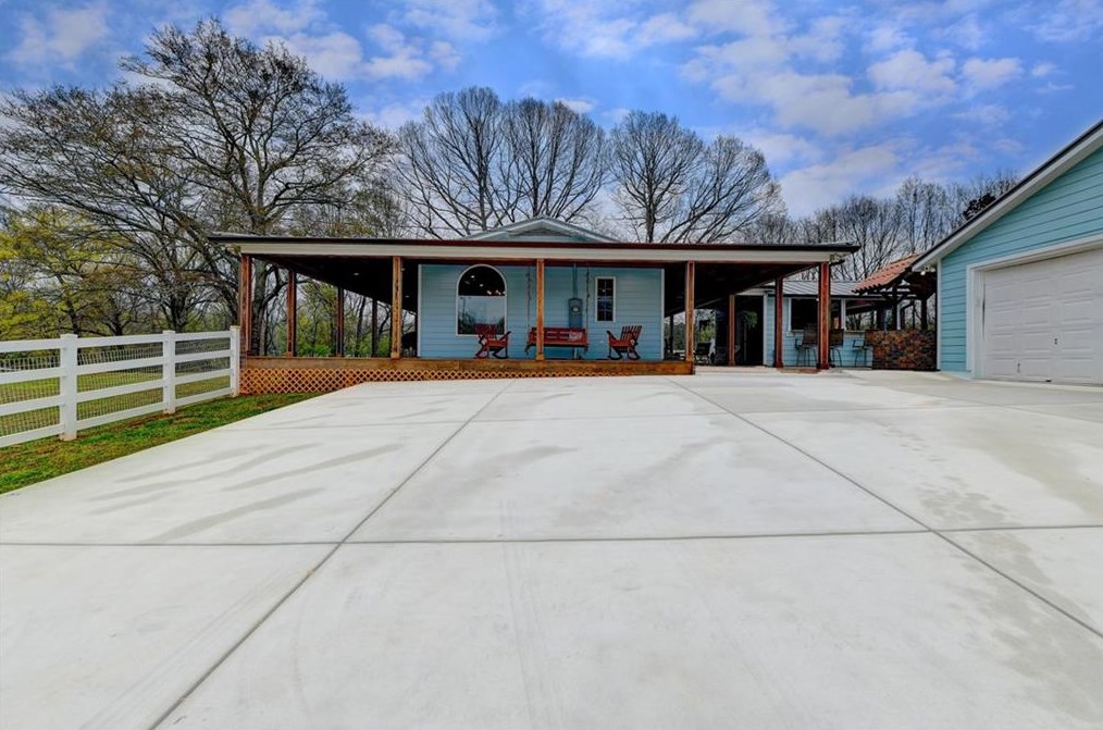 1356 Perry Sims Rd, Winder, GA 30680