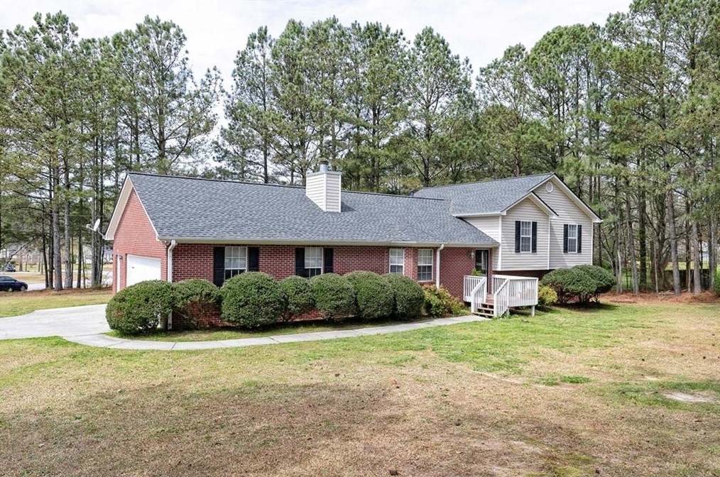 203 Eagle Watch Dr, Carrollton, GA 30117-4942