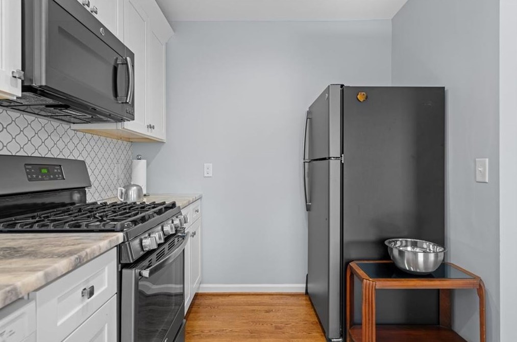 1901 Flat Shoals Rd, Atlanta GA  30316-2803 exterior
