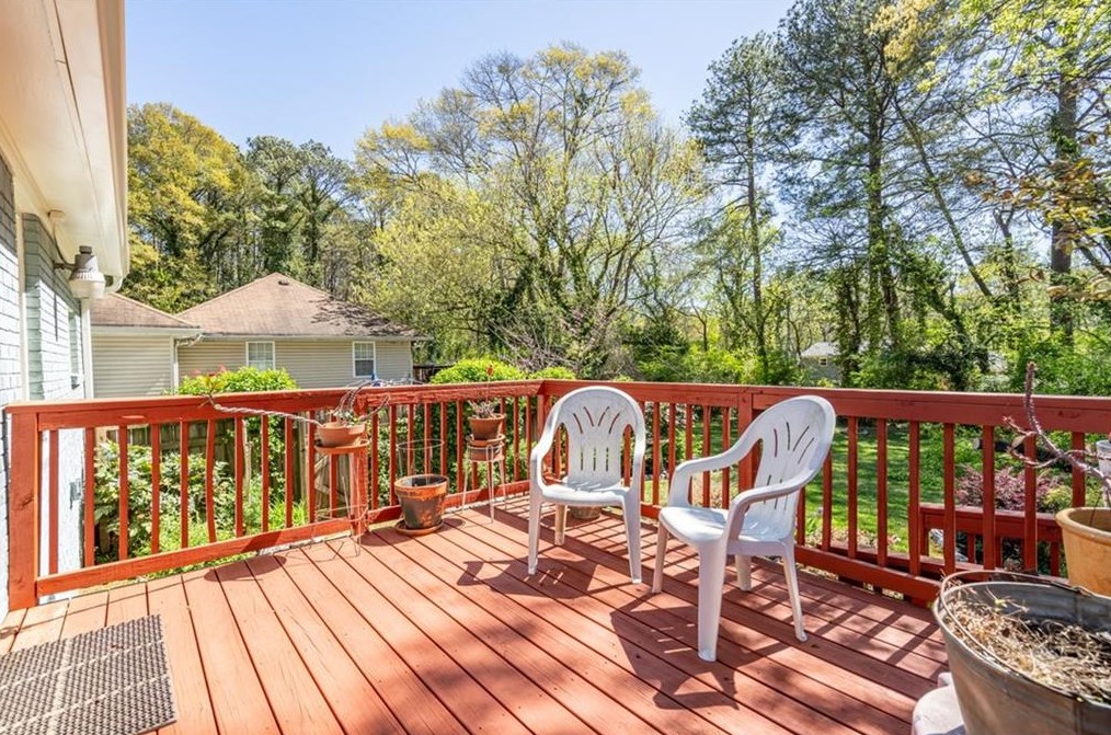 1901 Flat Shoals Rd, Atlanta GA  30316-2803 exterior