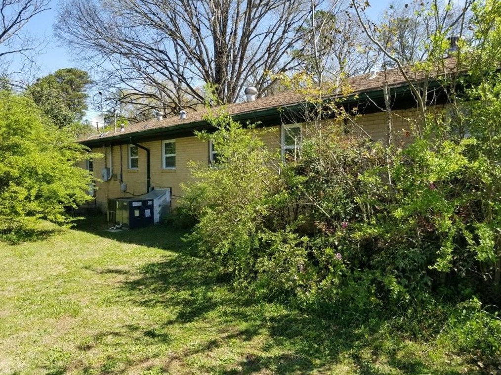 1264 Northside Dr, Conyers, GA 30012-4156