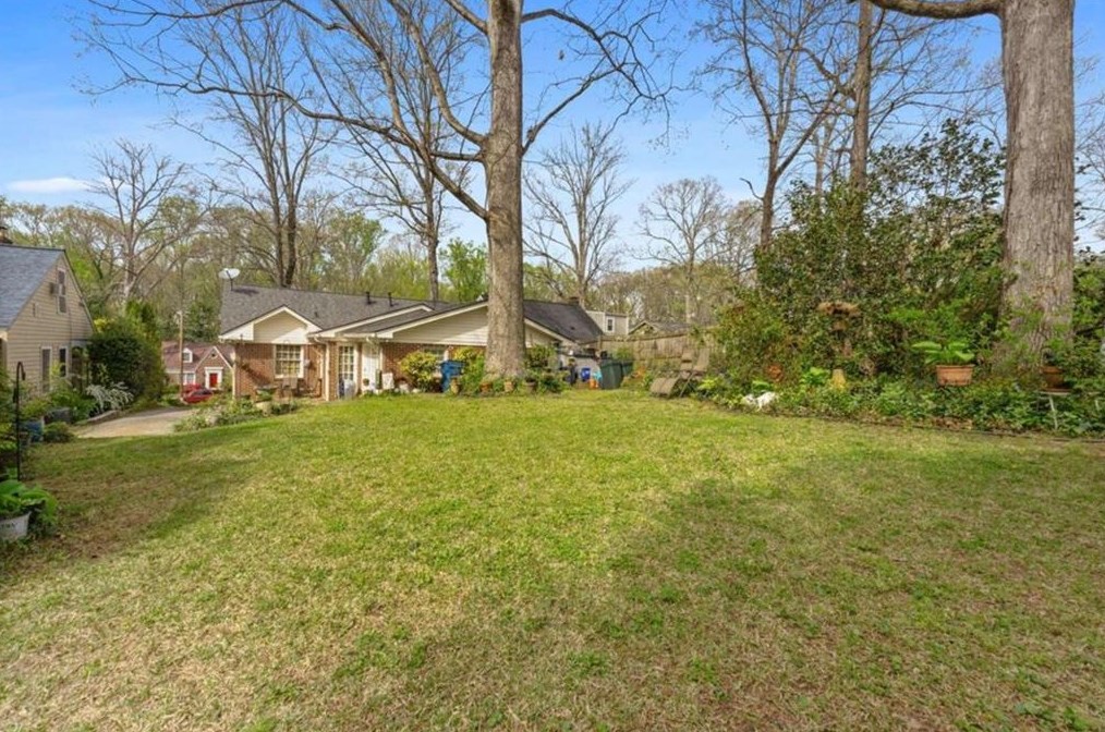 2437 Woodland Cir, Atlanta GA  30344-2735 exterior