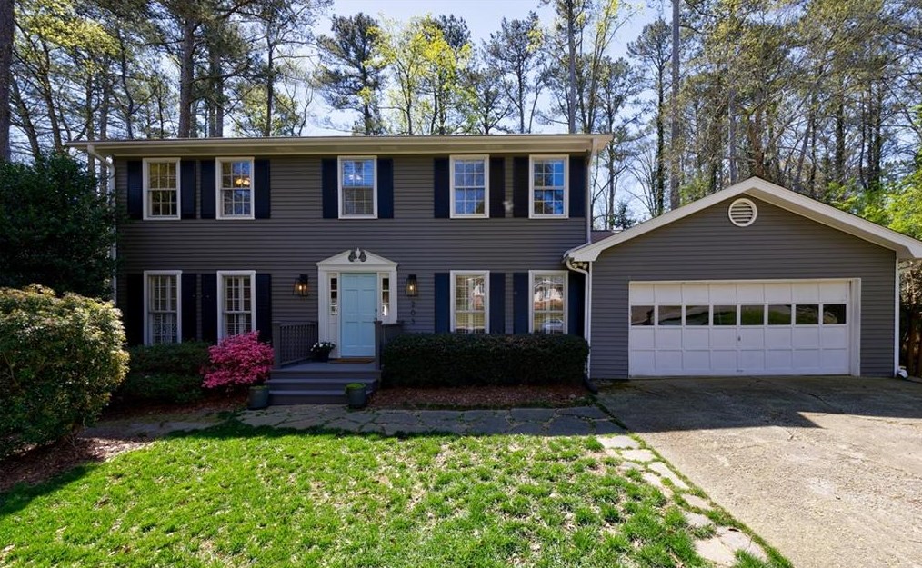 203 Lakeshore Ct, Marietta, GA 30067-4111