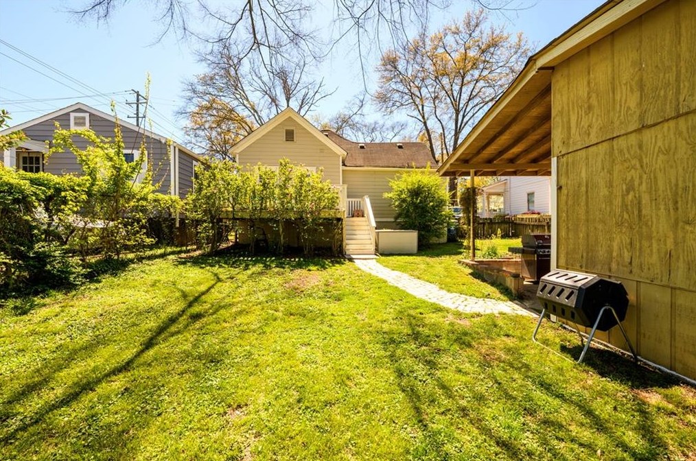1281 Eubanks Ave, Atlanta GA  30344-4938 exterior