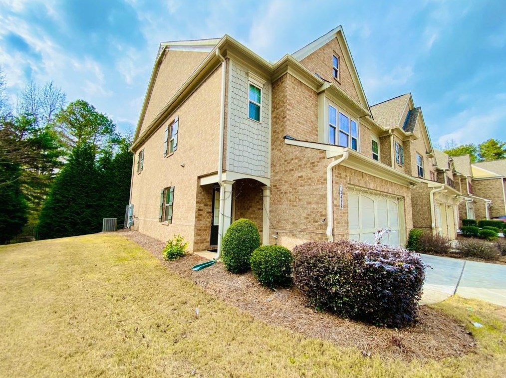 13428 Gardiner Ln, Alpharetta, GA 30004