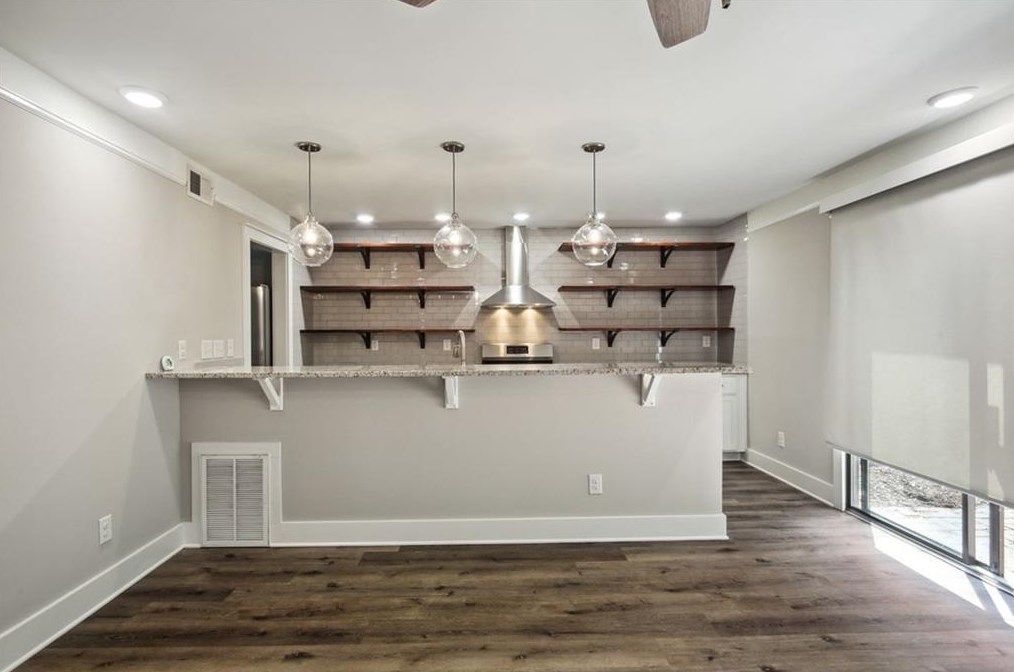 2536 Bradford Sq, Atlanta GA  30345-1336 exterior