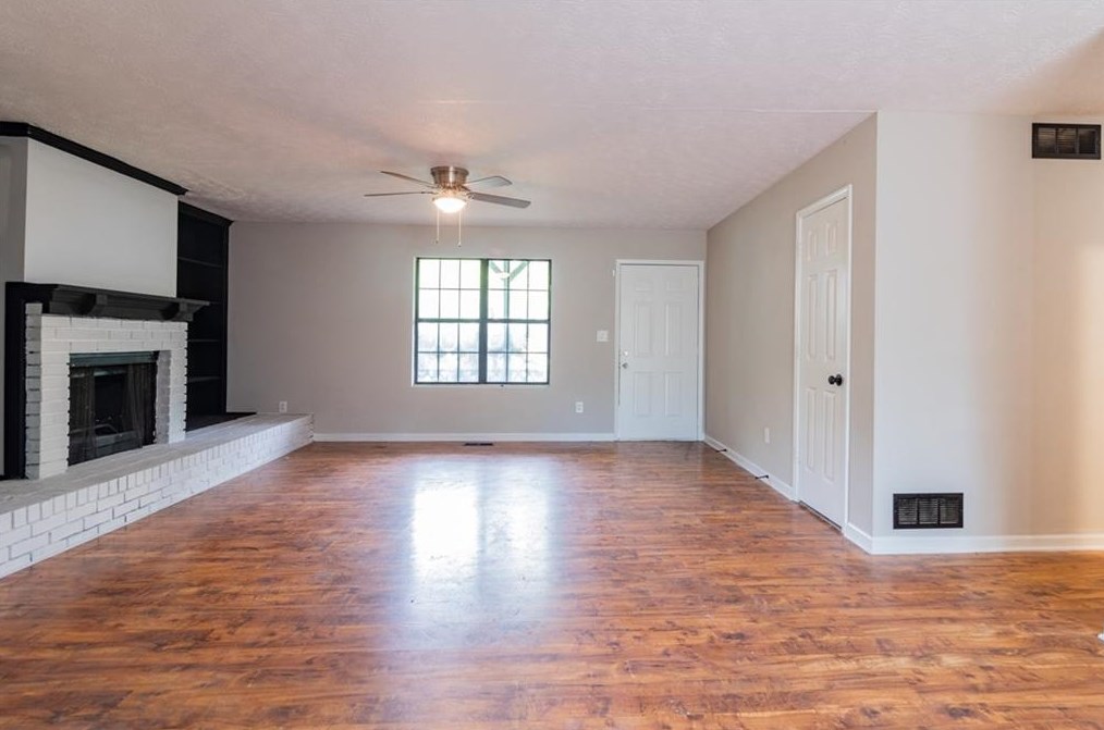 6235 Queens Rd, Douglasville, GA 30135-4611