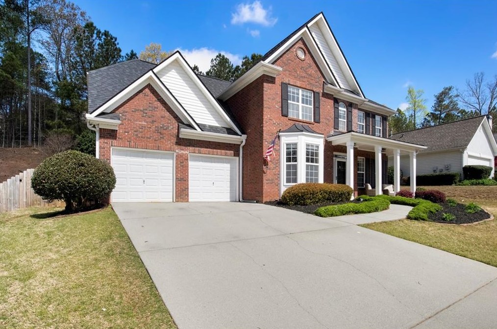 911 Wandering Vine Dr, Mableton, GA 30126-5653