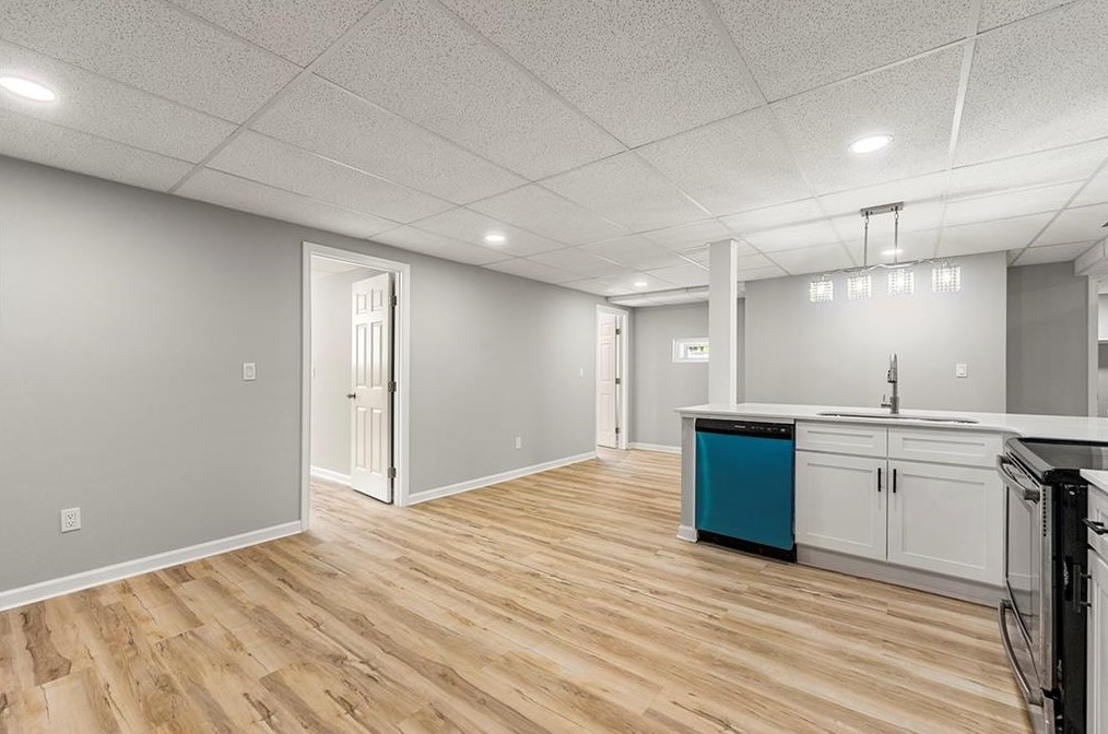 1805 Brewer Blvd, Atlanta GA  30310-4907 exterior