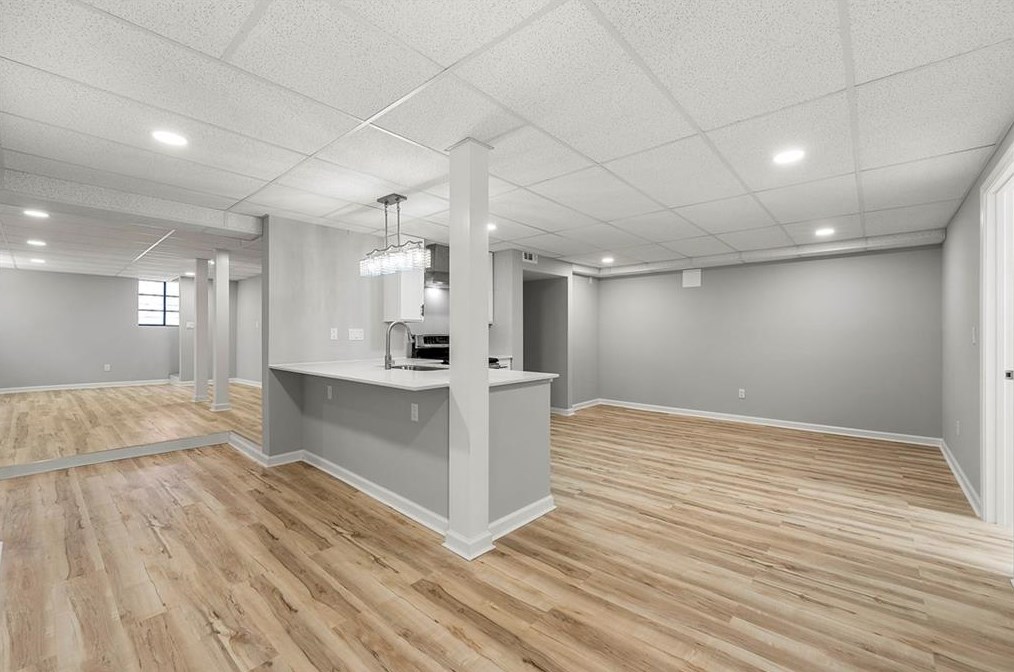 1805 Brewer Blvd, Atlanta GA  30310-4907 exterior