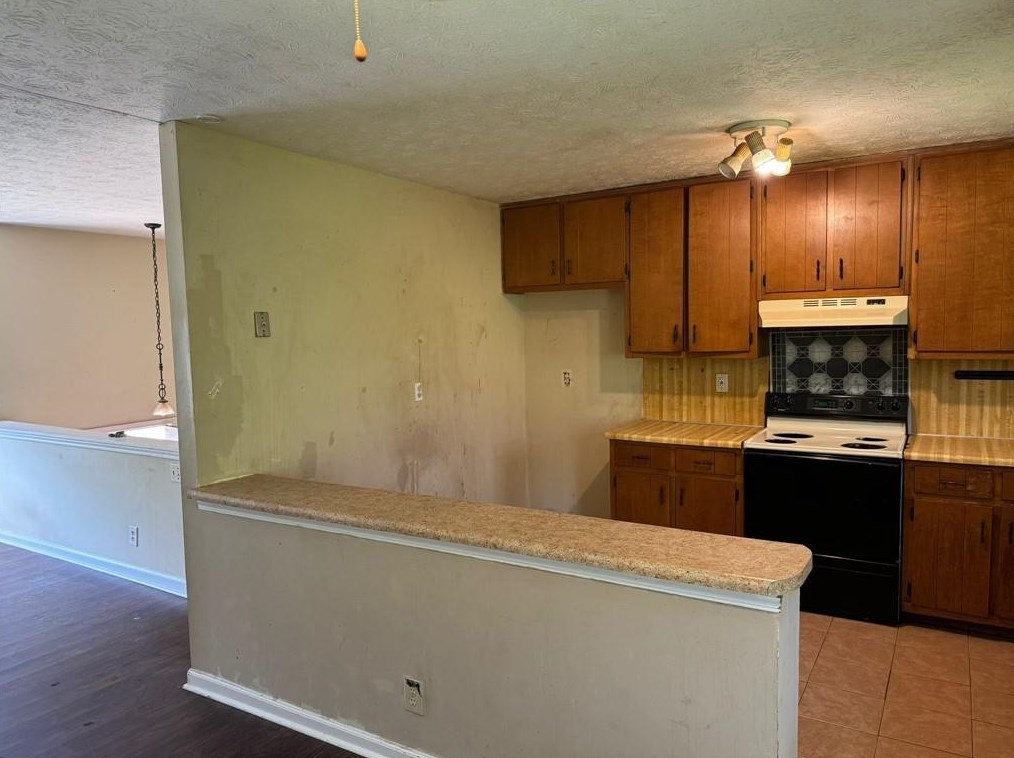 2806 Oxford Dr, Decatur GA 30034-1049 exterior