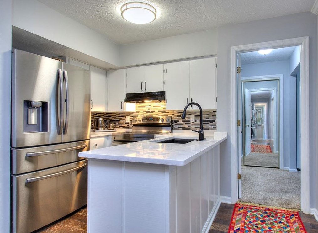 2077 Brian Way, Decatur GA  30033-3830 exterior