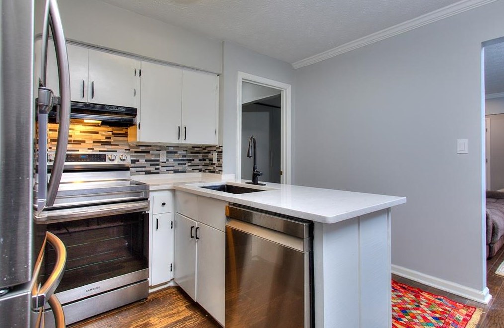 2077 Brian Way, Decatur GA  30033-3830 exterior