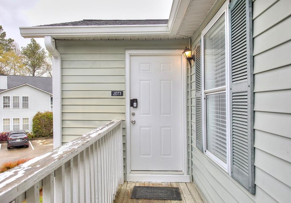 2077 Brian Way, Decatur GA  30033-3830 exterior
