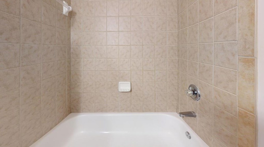 12793 Doe Dr, Alpharetta GA 30004-8987 exterior