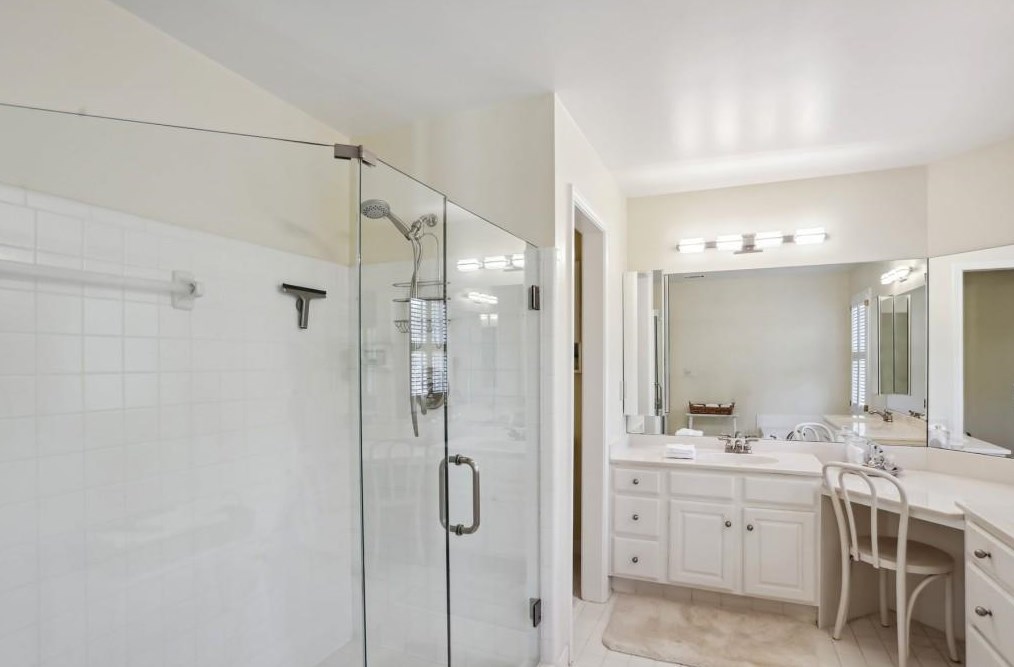 1189 Vlg Cv, Atlanta GA 30319-5308 exterior