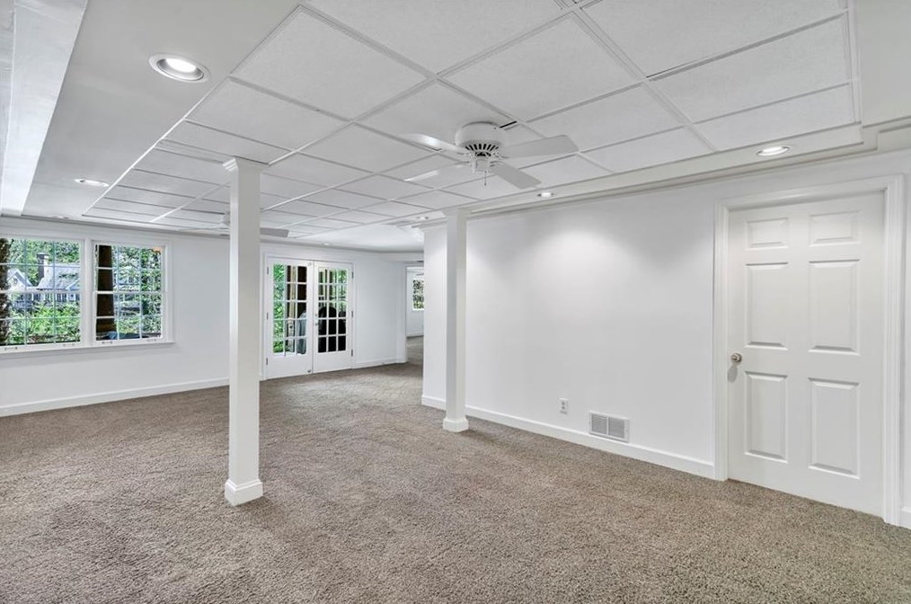 1635 Lazy River Ln, Atlanta GA  30350-3523 exterior