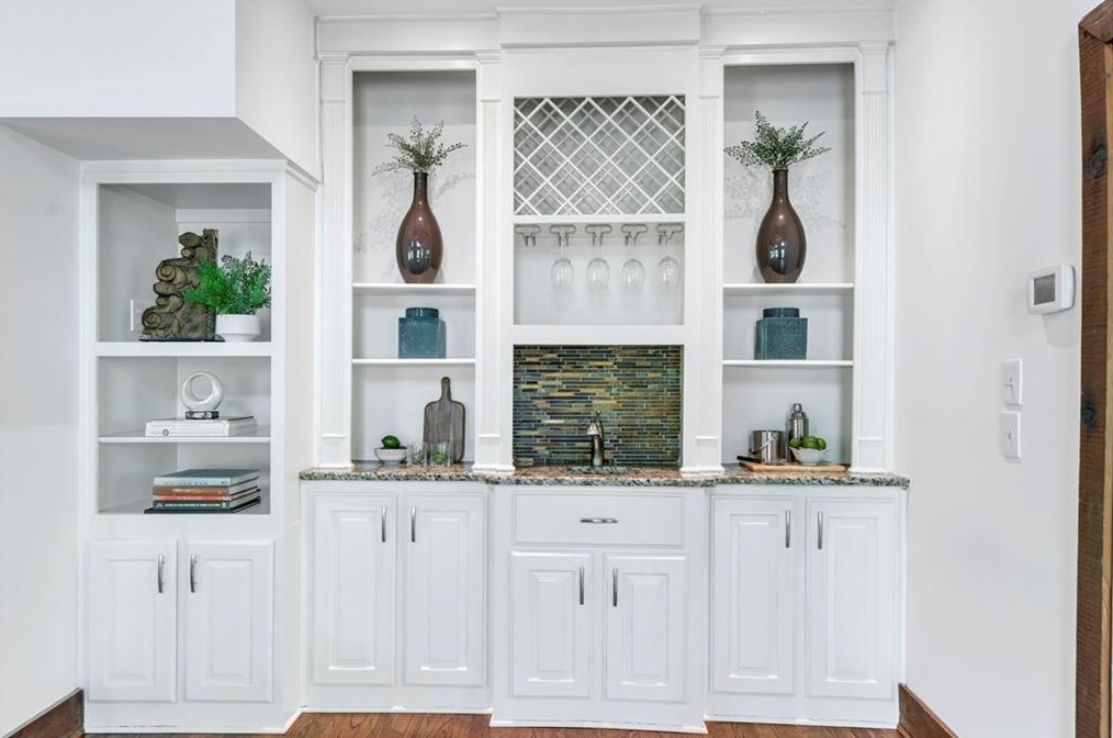 1635 Lazy River Ln, Atlanta GA  30350-3523 exterior