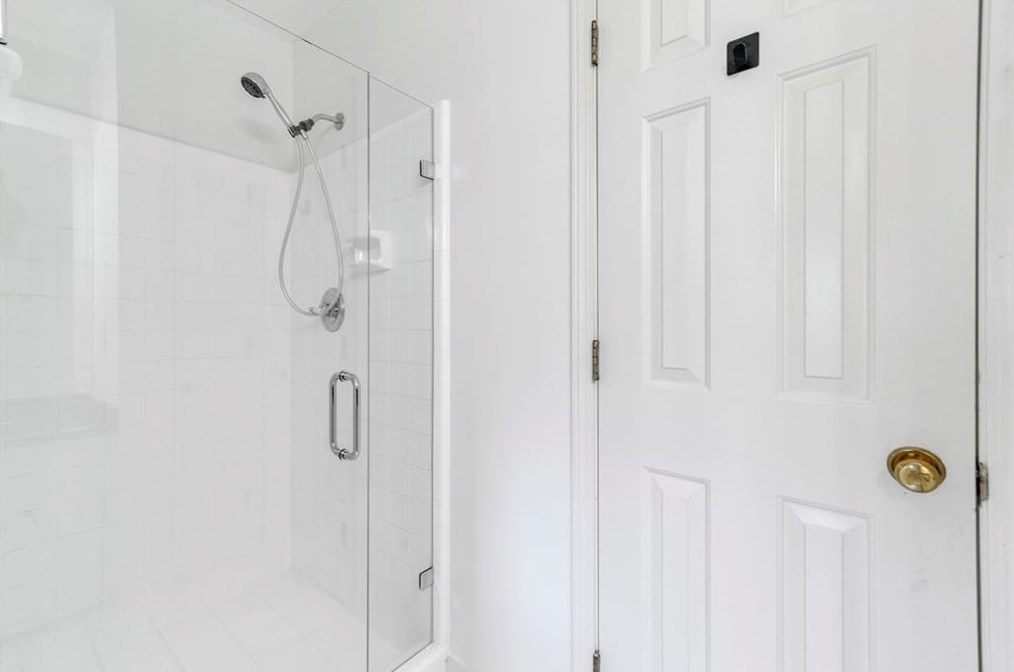 1635 Lazy River Ln, Atlanta GA  30350-3523 exterior