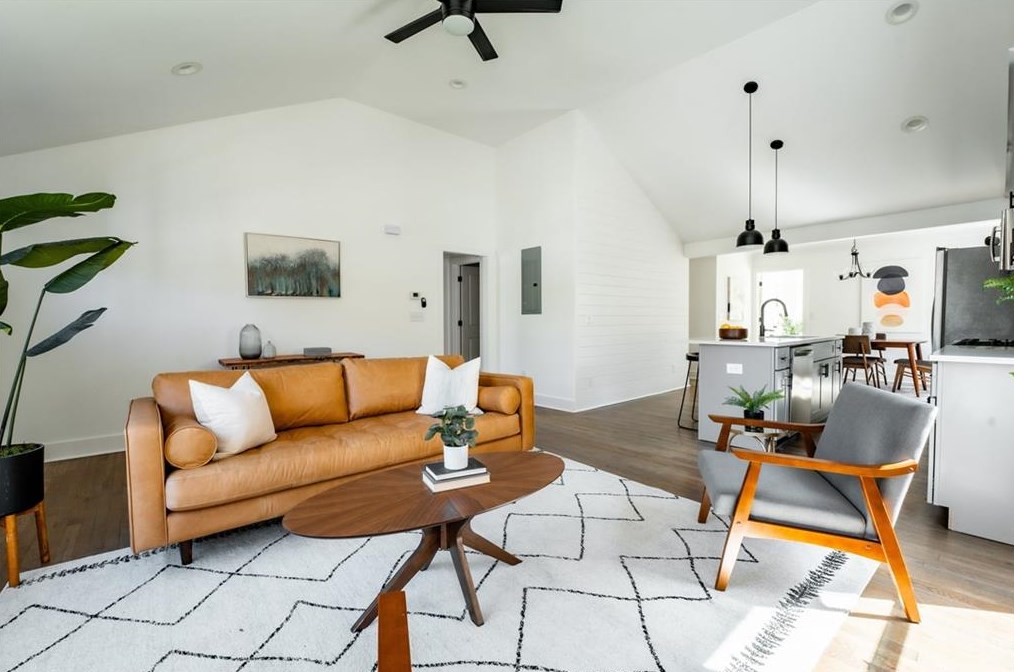 529 Holly St, Atlanta, GA 30318-8143
