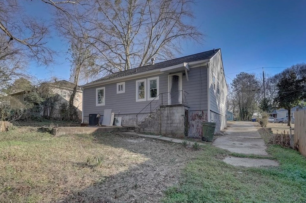 822 Midway St, Atlanta GA 30315-8611 exterior