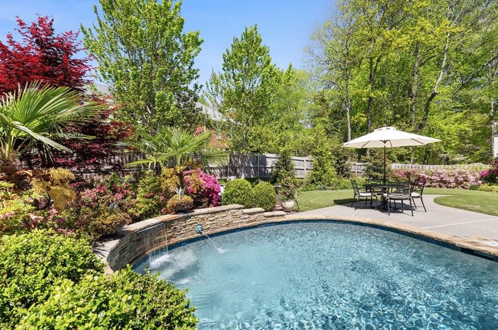 1088 Hunters Brook Ct, Atlanta GA  30319-4714 exterior