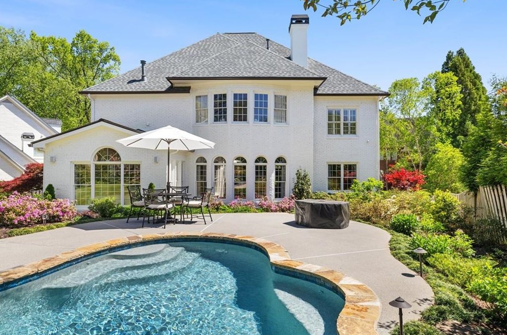 1088 Hunters Brook Ct, Atlanta GA  30319-4714 exterior
