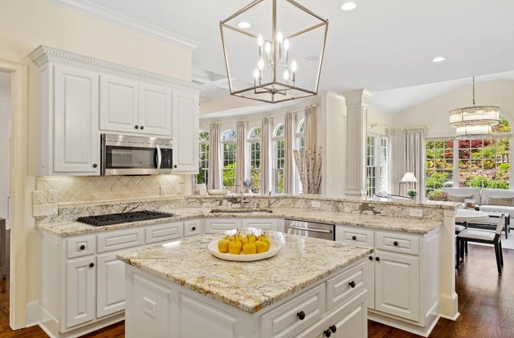 1088 Hunters Brook Ct, Atlanta GA  30319-4714 exterior