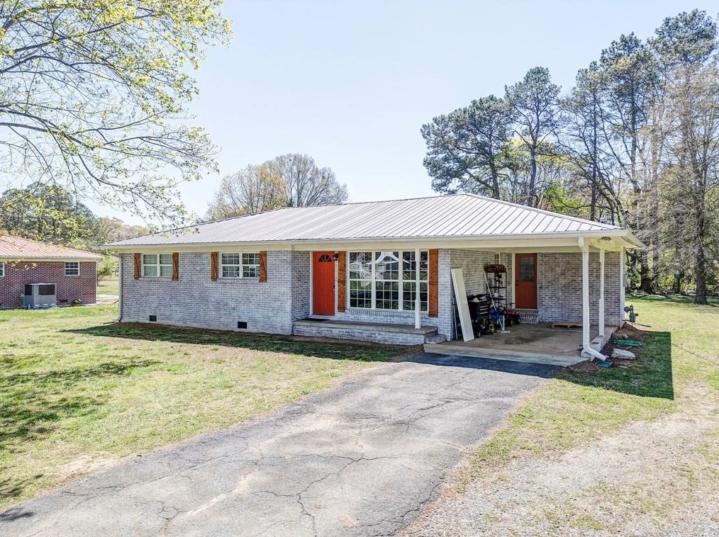 301 Rips Rd, Calhoun, GA 30701-2936