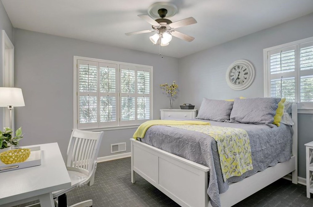 3837 Foxford Dr, Atlanta GA  30340-4406 exterior