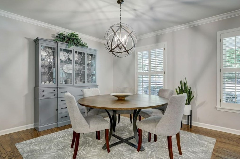 3837 Foxford Dr, Atlanta GA  30340-4406 exterior