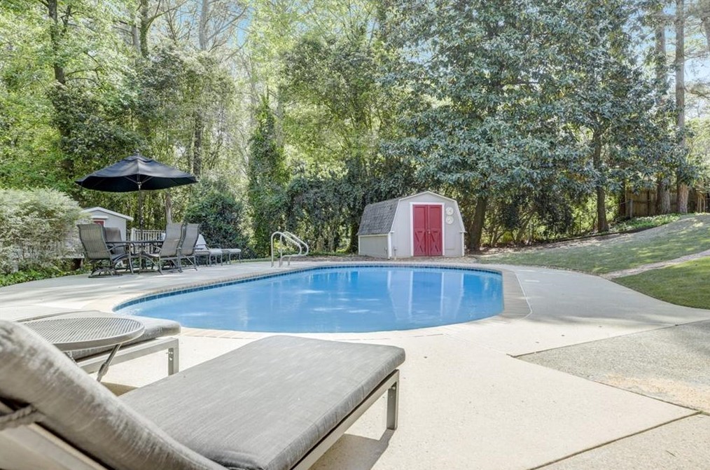 3837 Foxford Dr, Atlanta GA  30340-4406 exterior