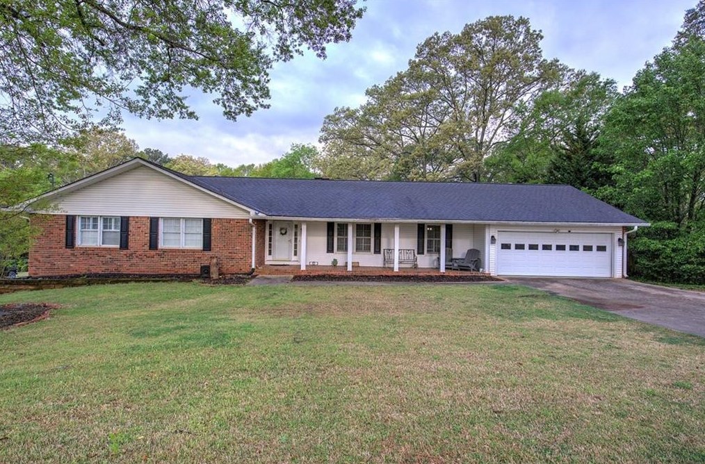 117 Arrowhead Dr, Euharlee, GA 30120-3820