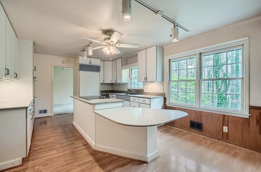 2255 Shasta Way, Atlanta GA  30345-2603 exterior