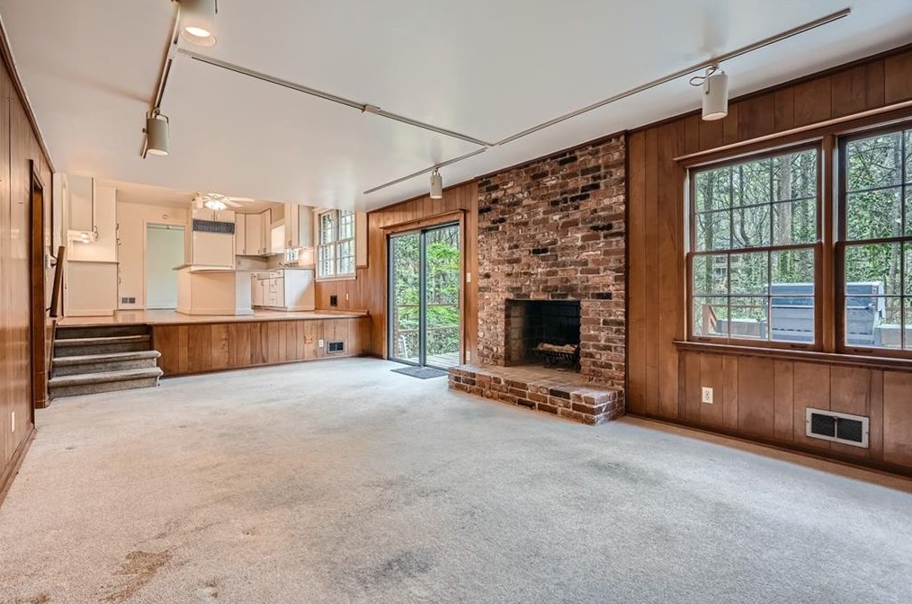 2255 Shasta Way, Atlanta GA  30345-2603 exterior