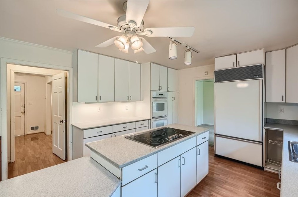 2255 Shasta Way, Atlanta GA  30345-2603 exterior
