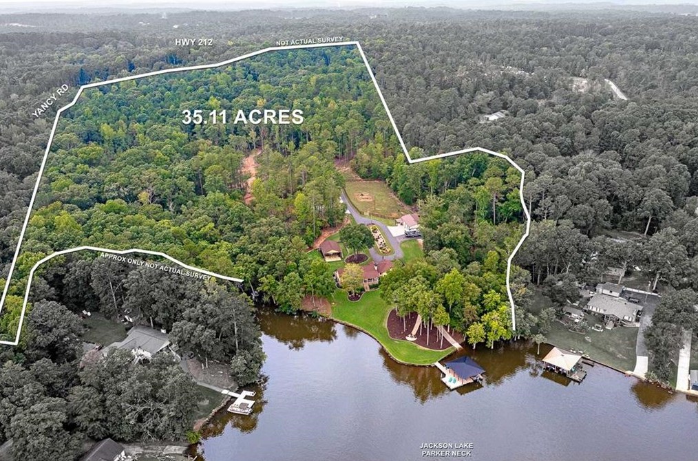 15 Yancey Rd, Porterdale, GA 30014-7864