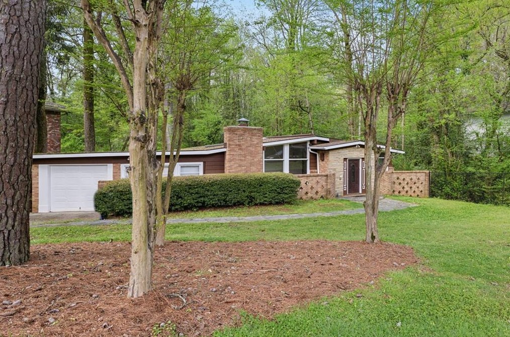 1172 Rogeretta Dr, Atlanta, GA 30329-3818