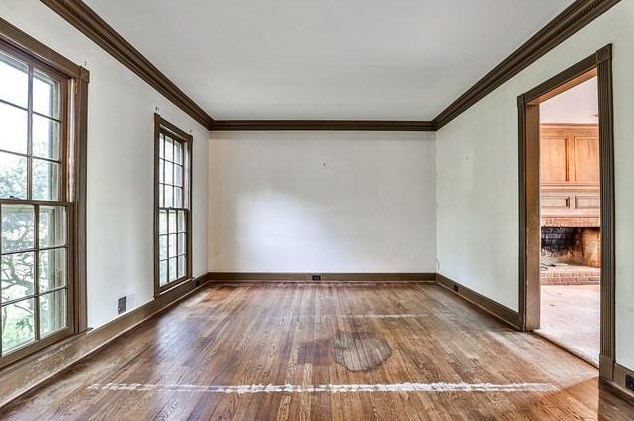 299 Woods Edge Ct, Marietta, GA 30068-4868