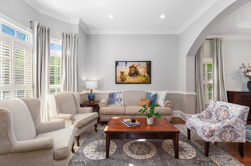 2258 Colonial Dr, Atlanta GA  30319-3881 exterior