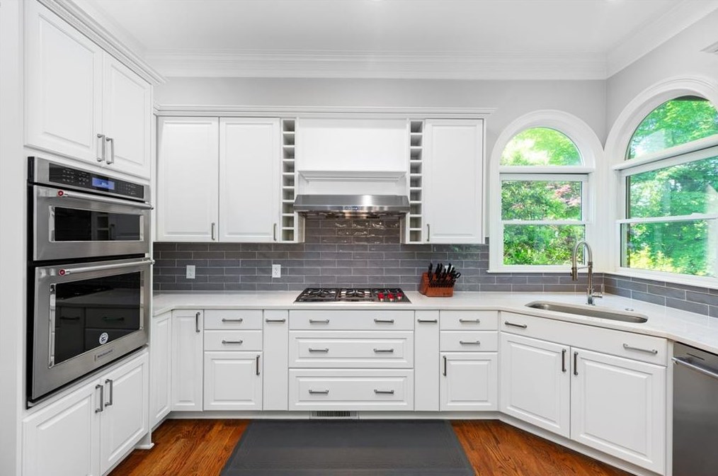 2258 Colonial Dr, Atlanta GA  30319-3881 exterior