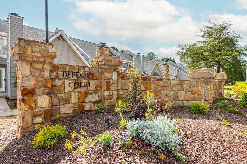 1200 Defoor Ct, Atlanta GA  30318-2970 exterior