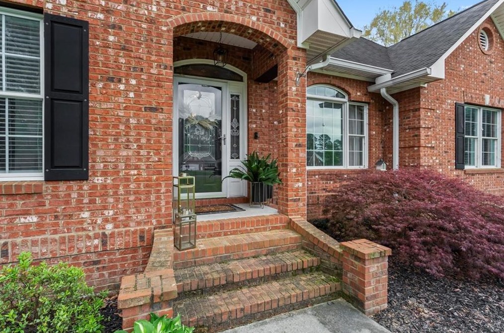 606 Shenandoah Dr, Calhoun, GA 30701-4718