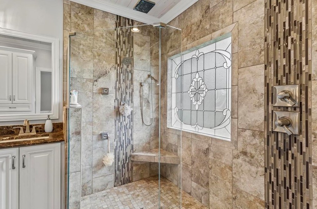 606 Shenandoah Dr, Calhoun GA  30701-4718 exterior