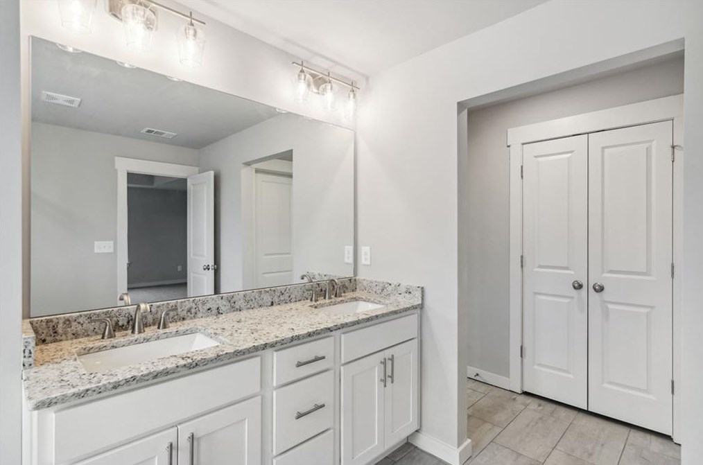 4064 Links Blvd, Jefferson GA  30549-8826 exterior