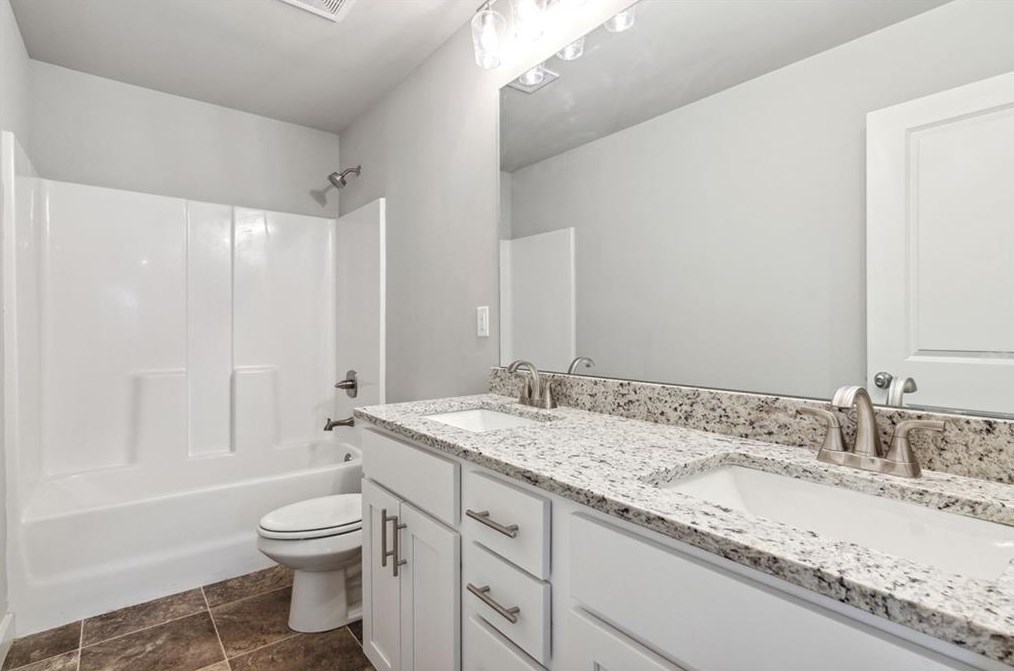 4064 Links Blvd, Jefferson GA  30549-8826 exterior