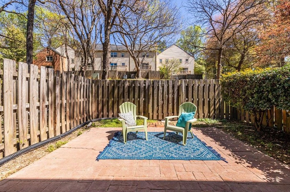 2121 Simsbury Ln, Atlanta GA 30338-6511 exterior