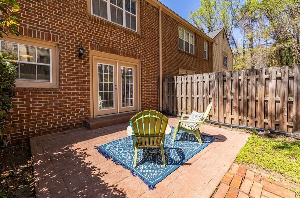 2121 Simsbury Ln, Atlanta GA 30338-6511 exterior