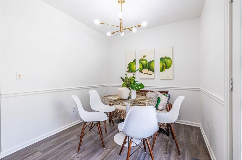 2121 Simsbury Ln, Atlanta GA 30338-6511 exterior