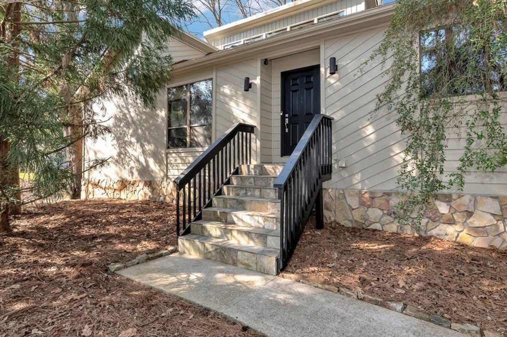 5221 W Jones Bridge Rd, Norcross, GA 30092